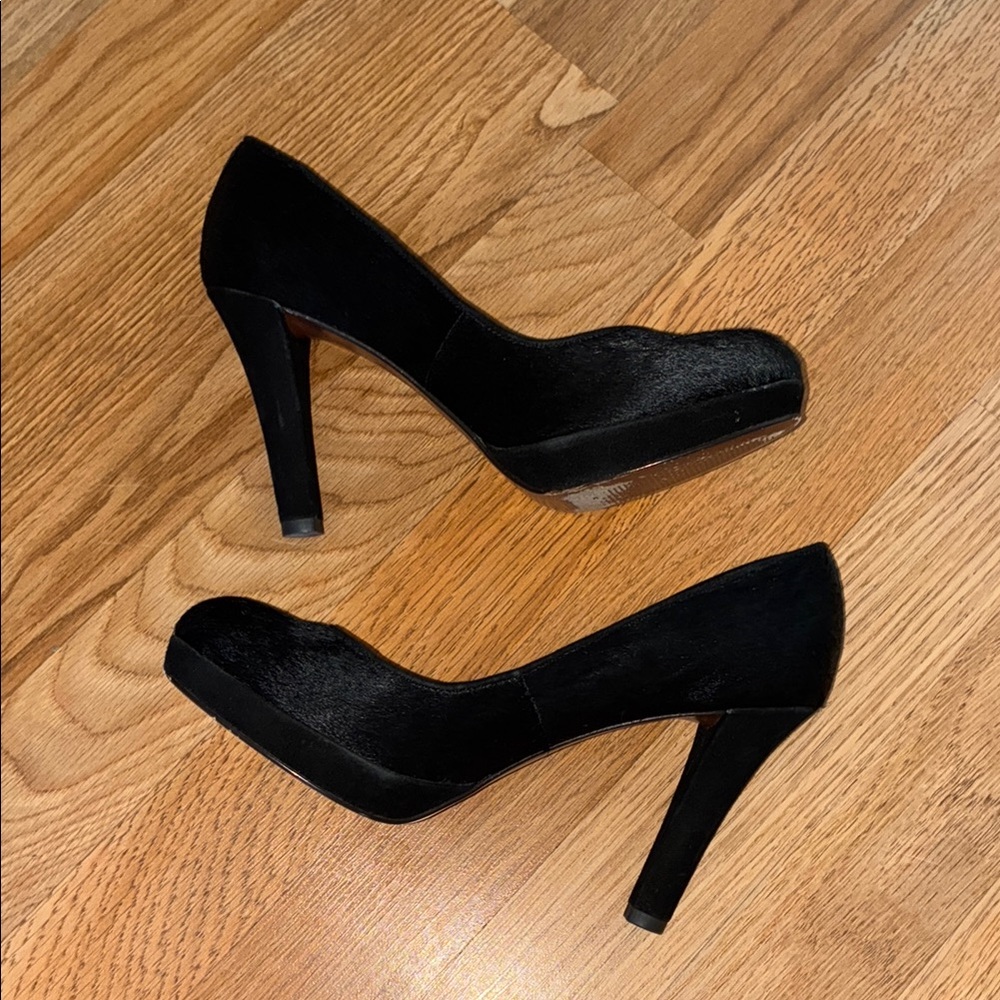 EUC Brooks Brothers Black Pony Hair Heels